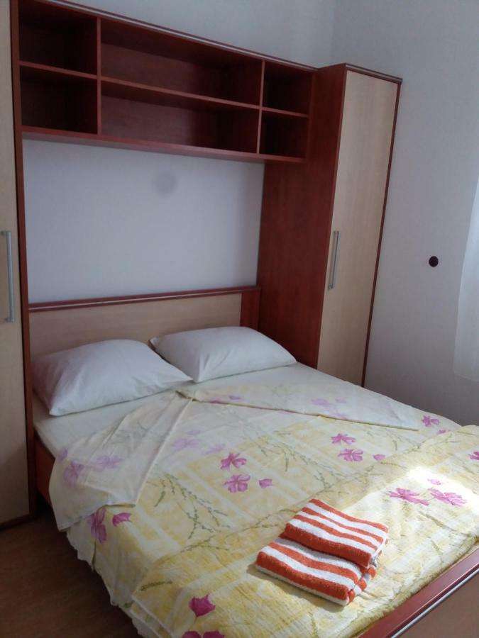 Apartment Huljev Primosten